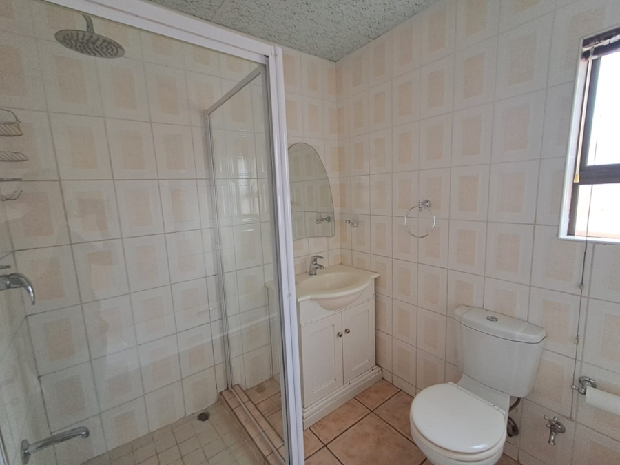 4 Bedroom Property for Sale in Roylglen Gardens Northern Cape